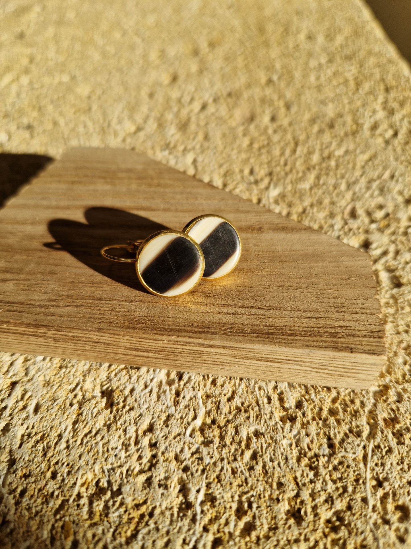 Boucles d'oreilles petites dormeuses
