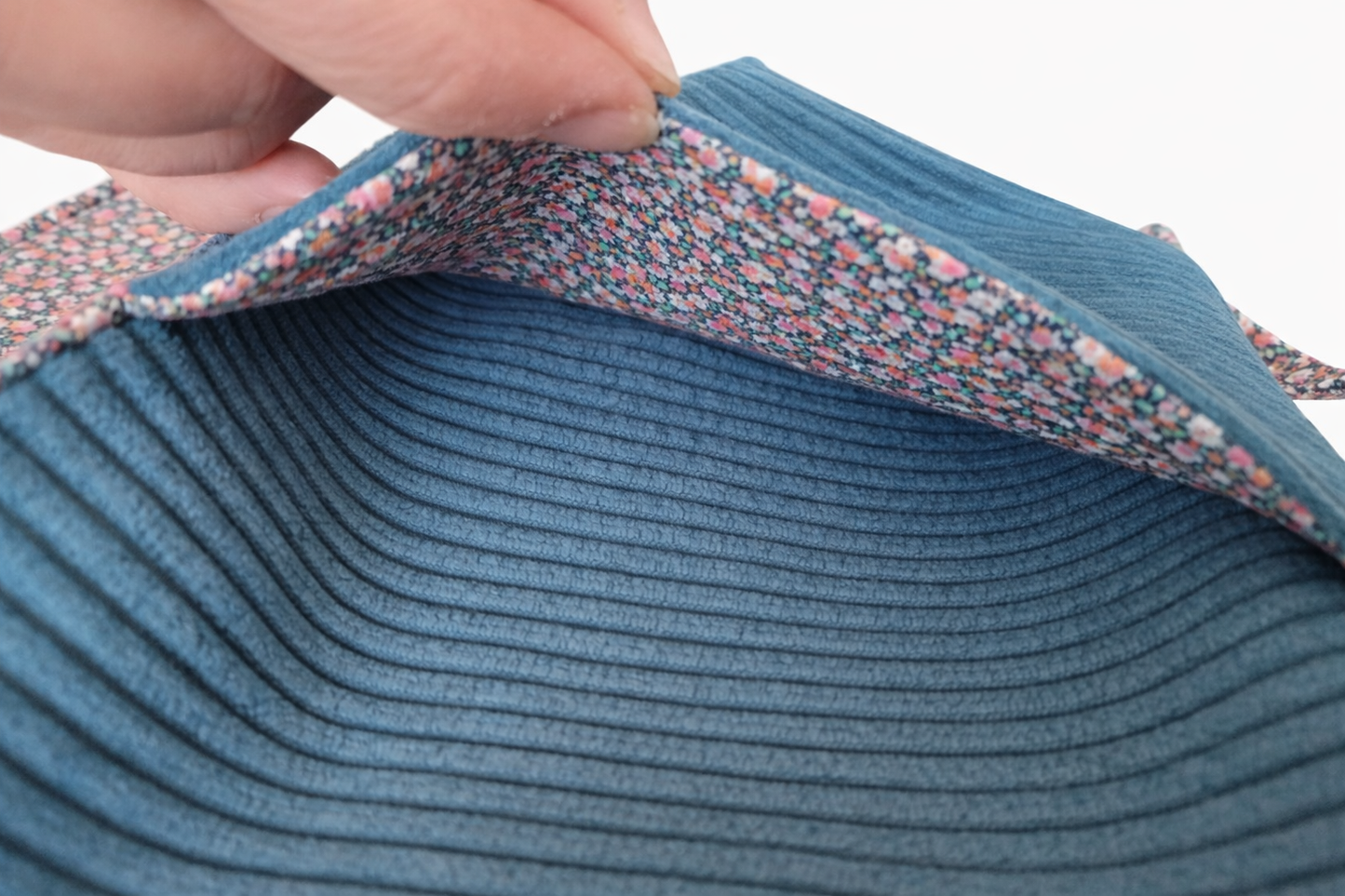 Pochette à rabat pour livre de poche