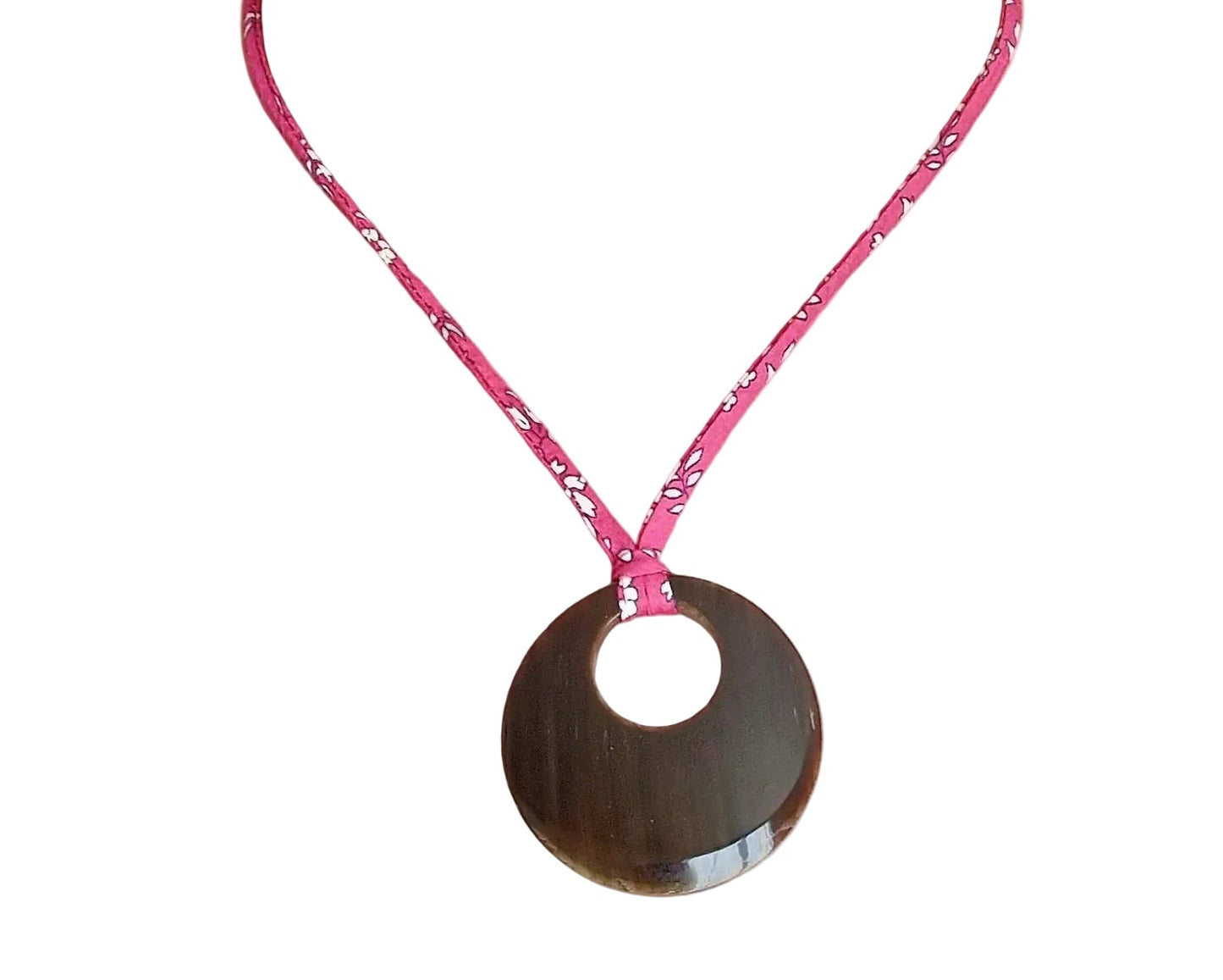 Collier ajustable en corne de Highland et cordon Liberty