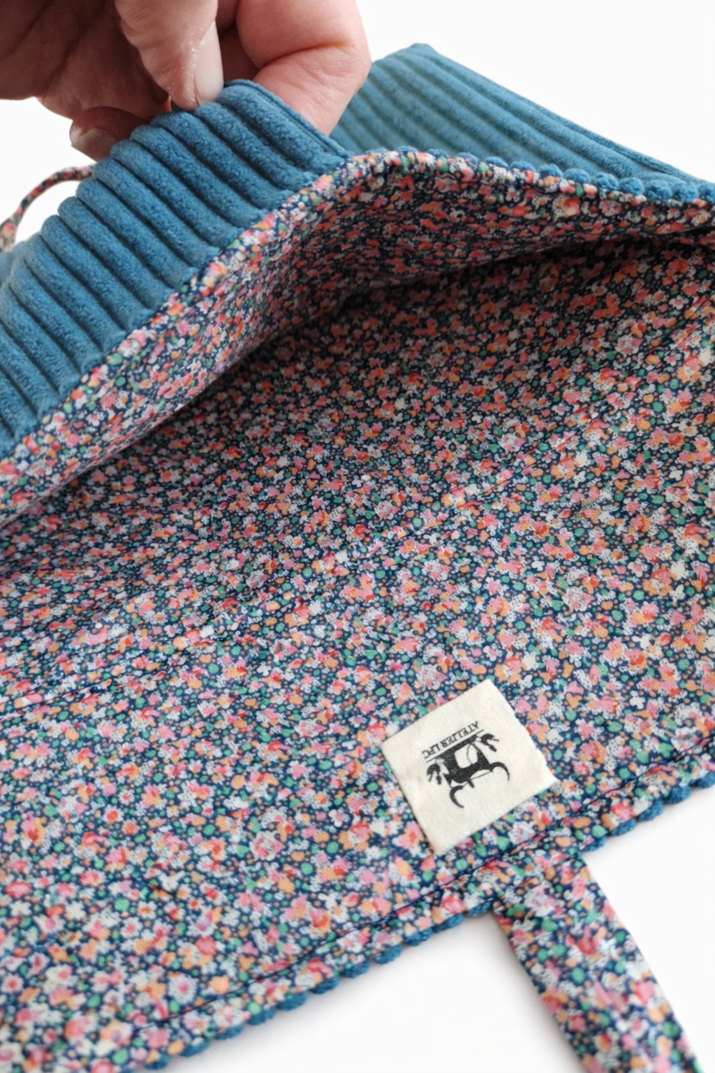 Pochette à rabat pour livre de poche